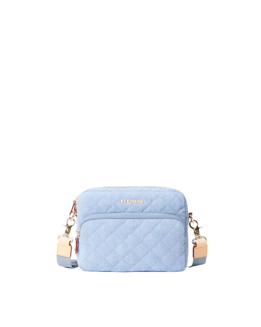 Small Metro Camera Bag True Light Denim – Peter Kate display picture 1