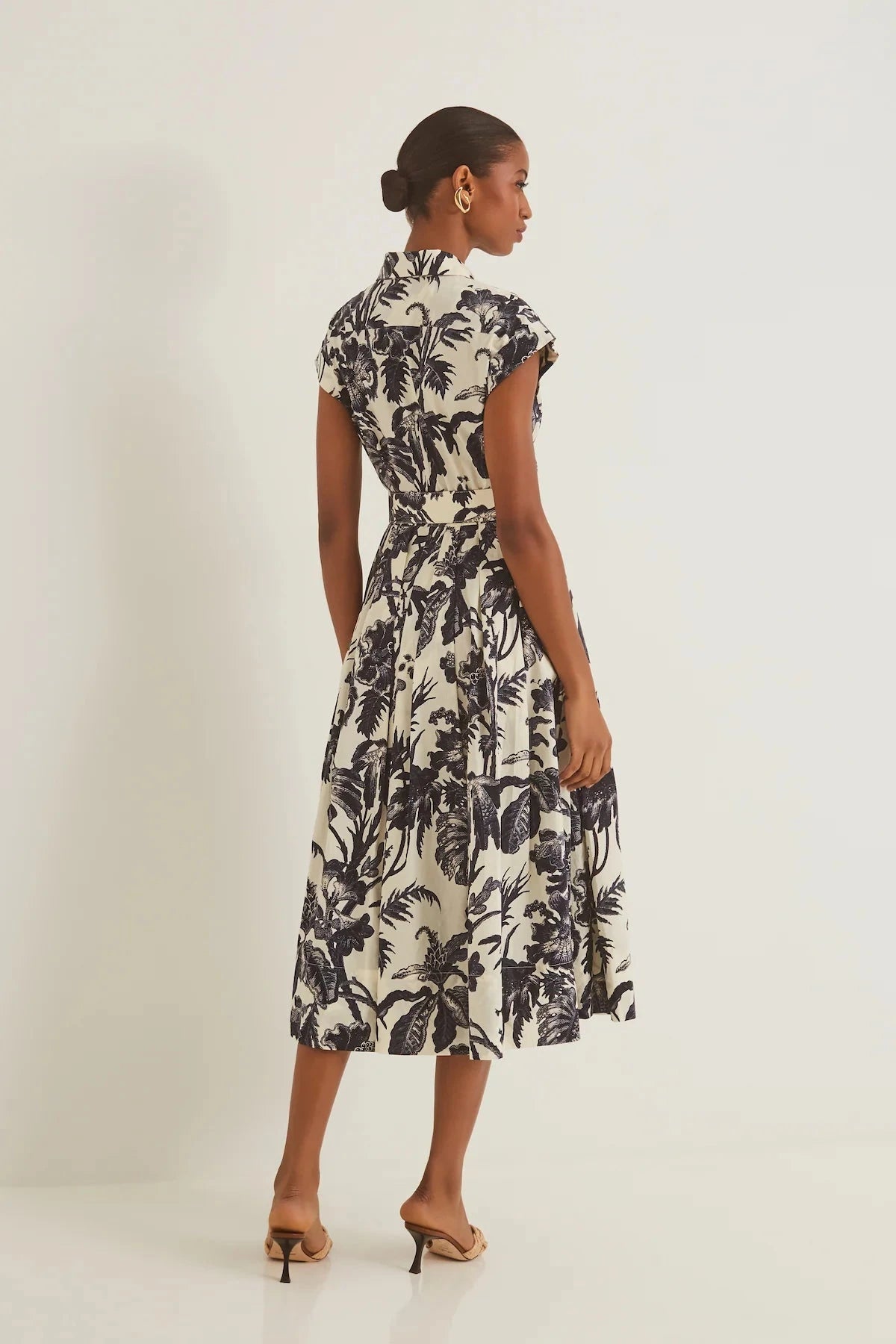 Octavia Dress Fauna Floral Navy Dresses - Midi Cara Cara 