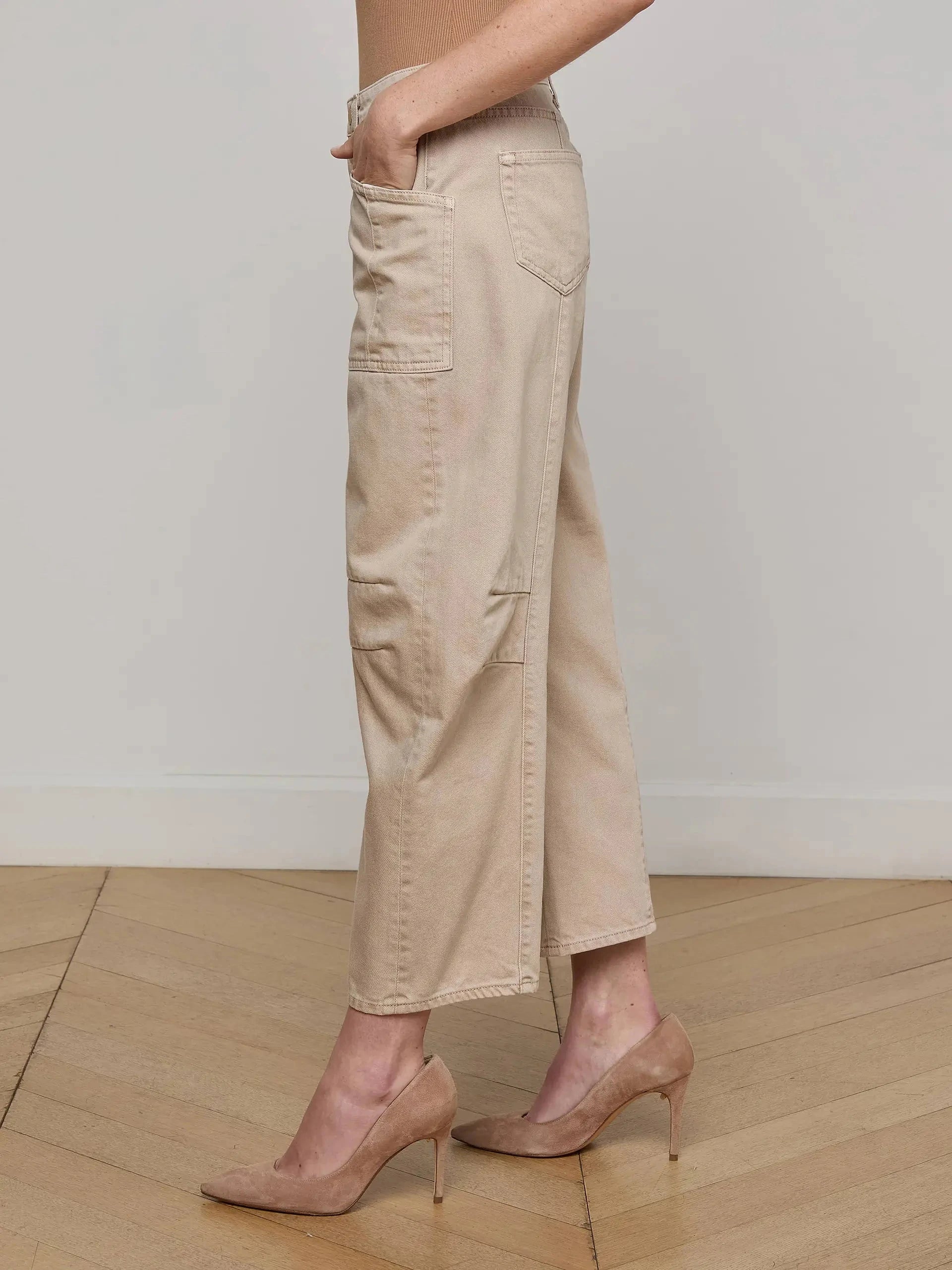 Cody Cropped Barrel-Leg Jean Biscuit Denim - Cropped & Ankle L'Agence 