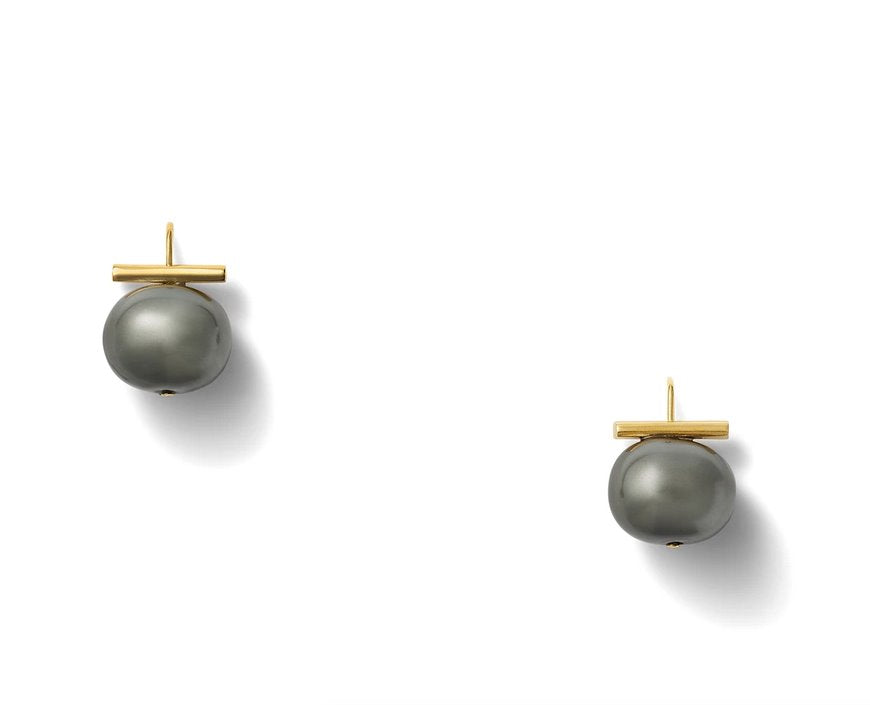 Classic Medium Pebble Pearl Dark Grey Jewelry - Earrings Catherine Canino 