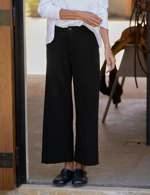 Riley Cropped Trouser Sweatpant Black Pants - Sweatpants Frank &amp; Eileen 