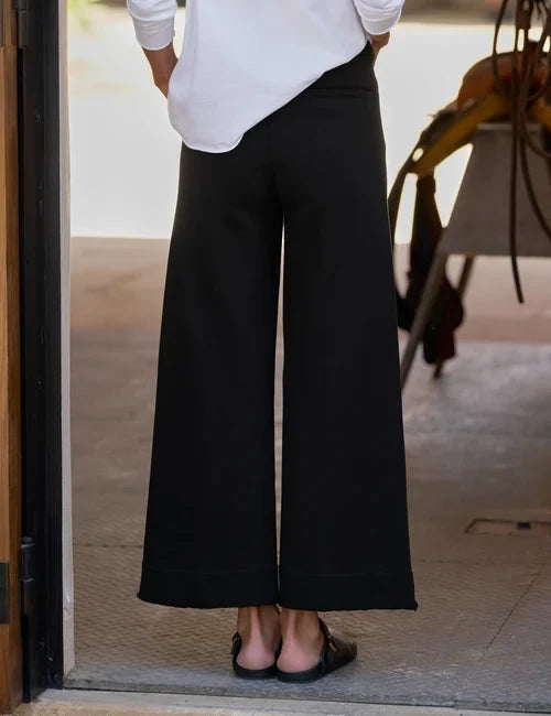 Riley Cropped Trouser Sweatpant Black Pants - Sweatpants Frank &amp; Eileen 