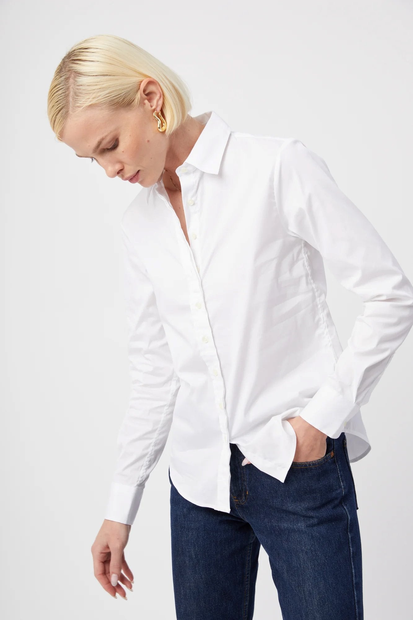 The Essentials Shirt White Top - Button Down Theshirt 