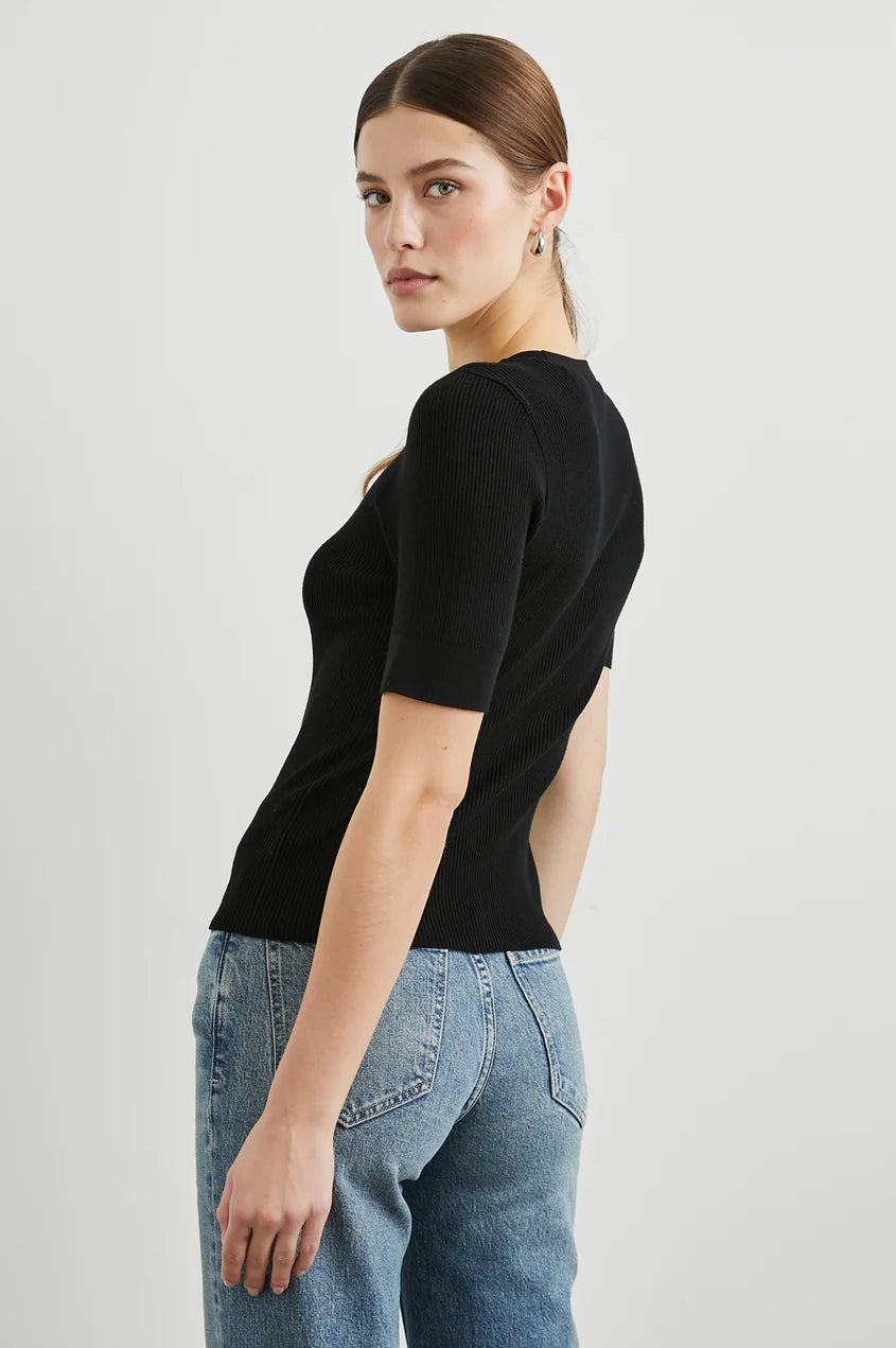 Ari Top Black