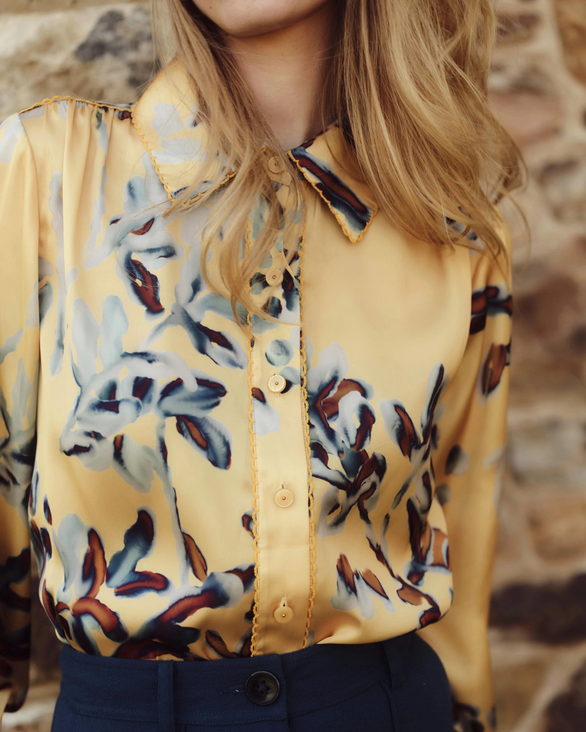 Lilliana Shirt Lake Bluff Floral Tops - Blouses Cartolina 