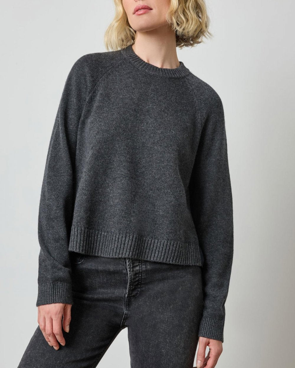 Pleat Back Raglan Sweater Caviar Sweater - Crewneck Lilla P 