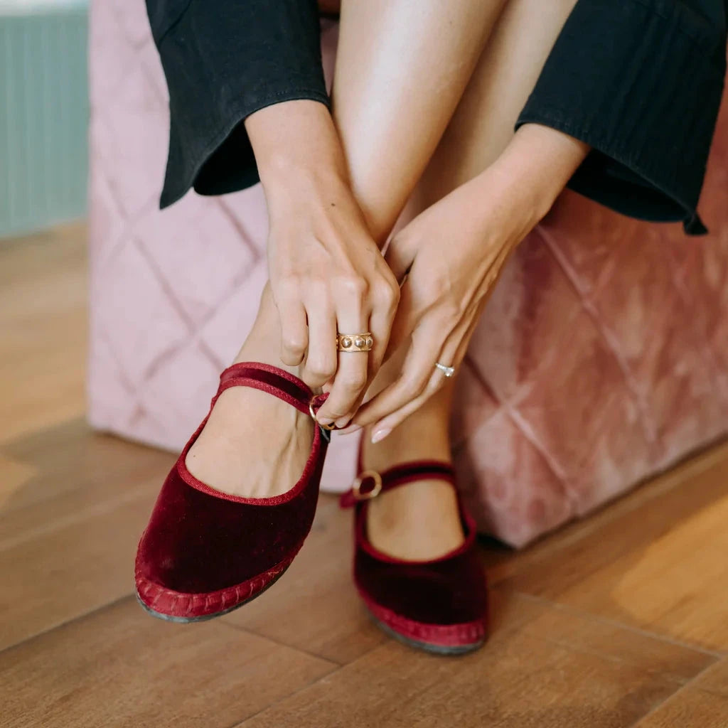 Lucrecia Granate Flats - Ballet Flabelus 