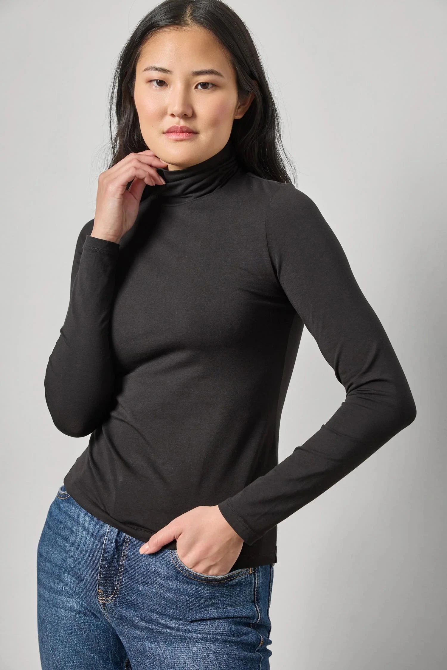 Turtleneck Black Tops - Turtleneck Lilla P 