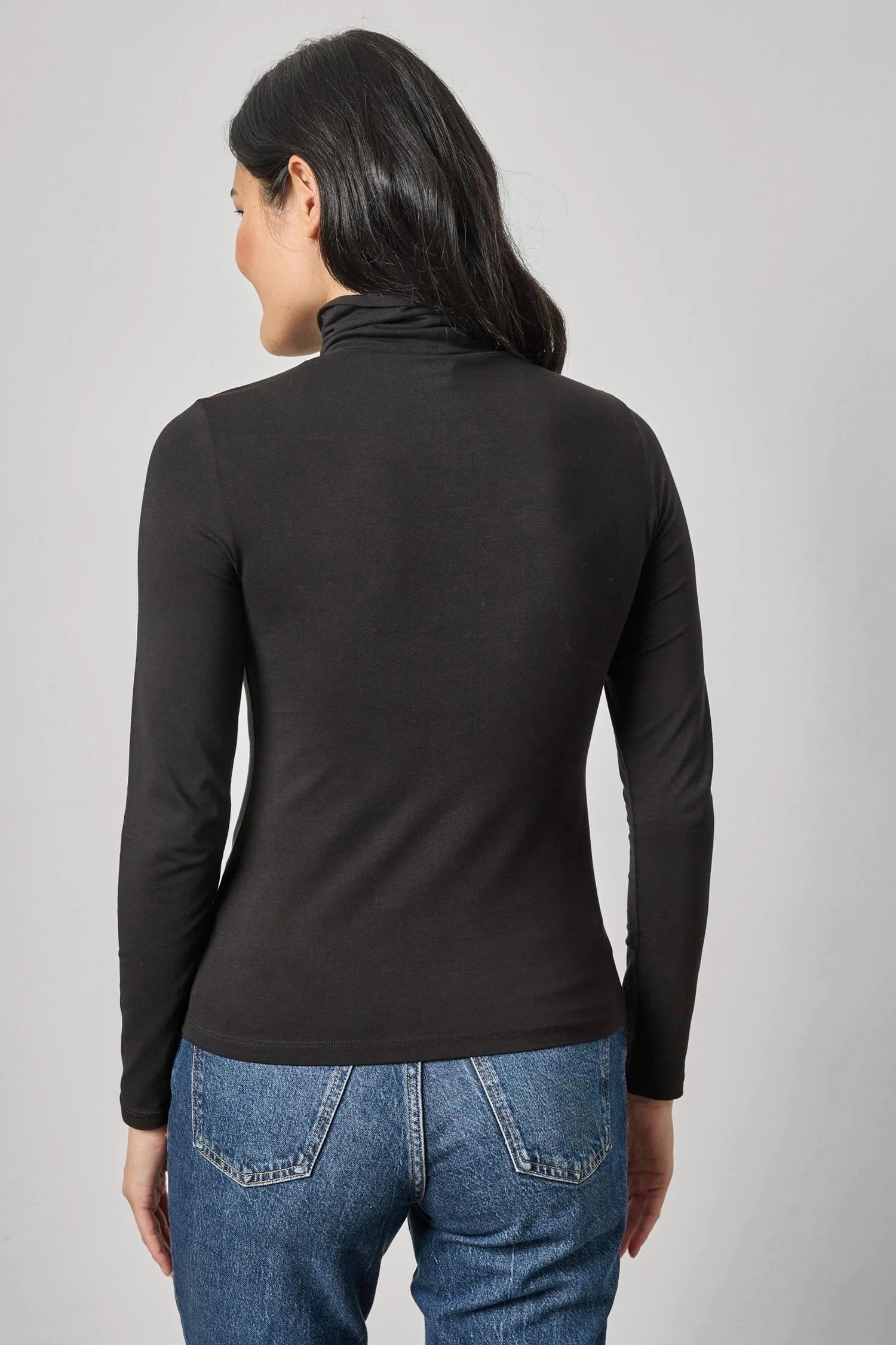 Turtleneck Black Tops - Turtleneck Lilla P 