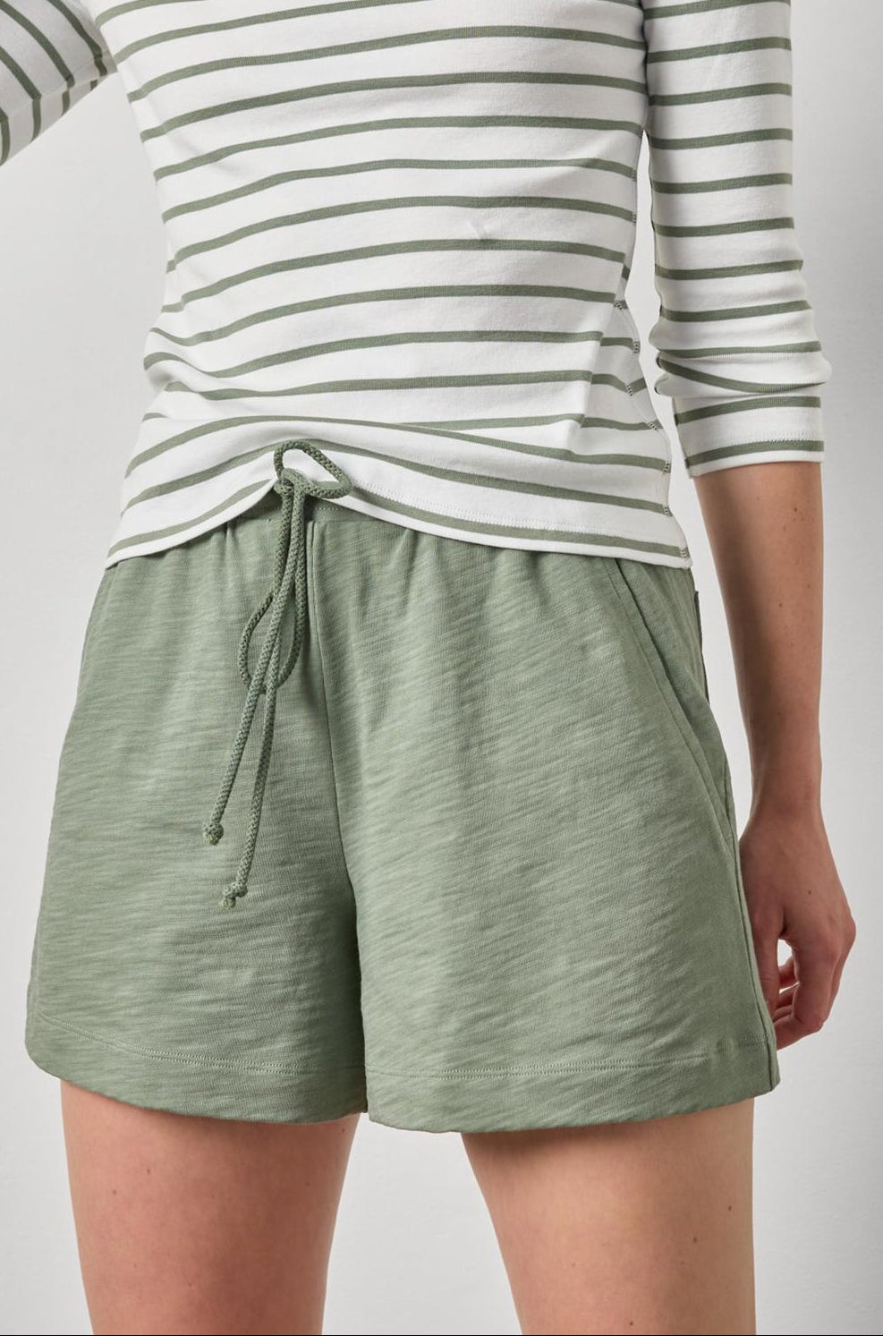 Elastic Waist Drawcord Short Sage Shorts Lilla P 