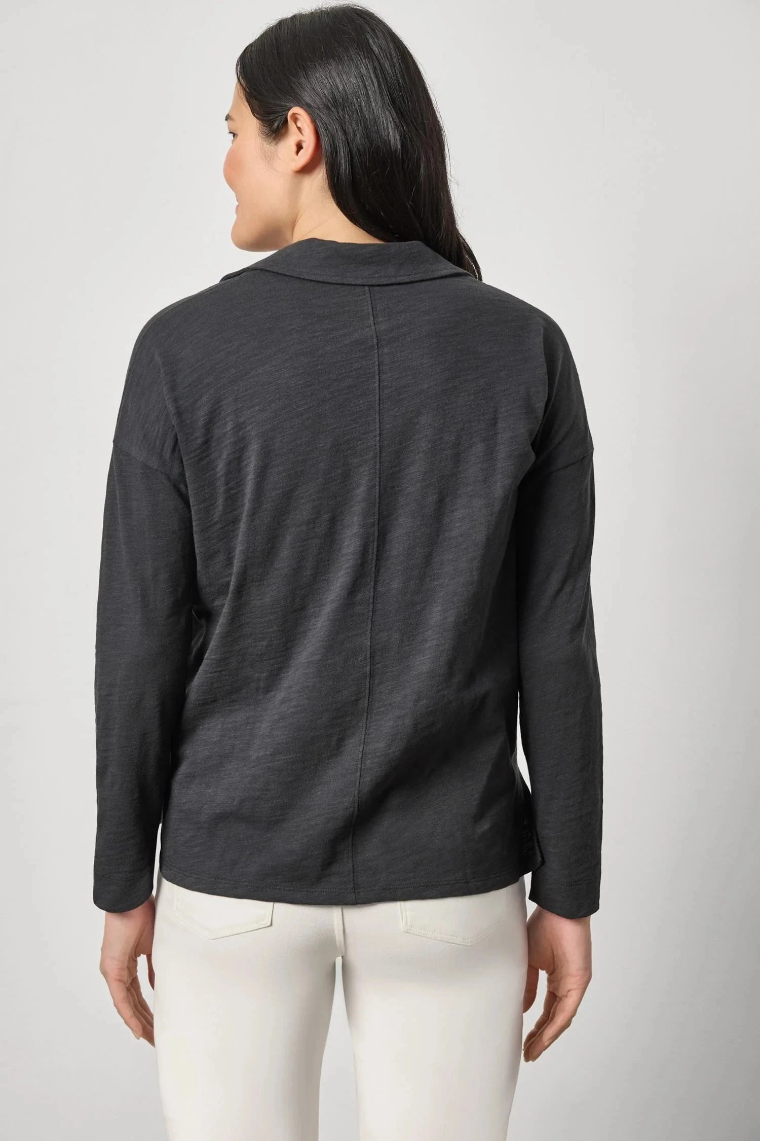 Easy Collared Split Neck Black Tops - Tees Lilla P 