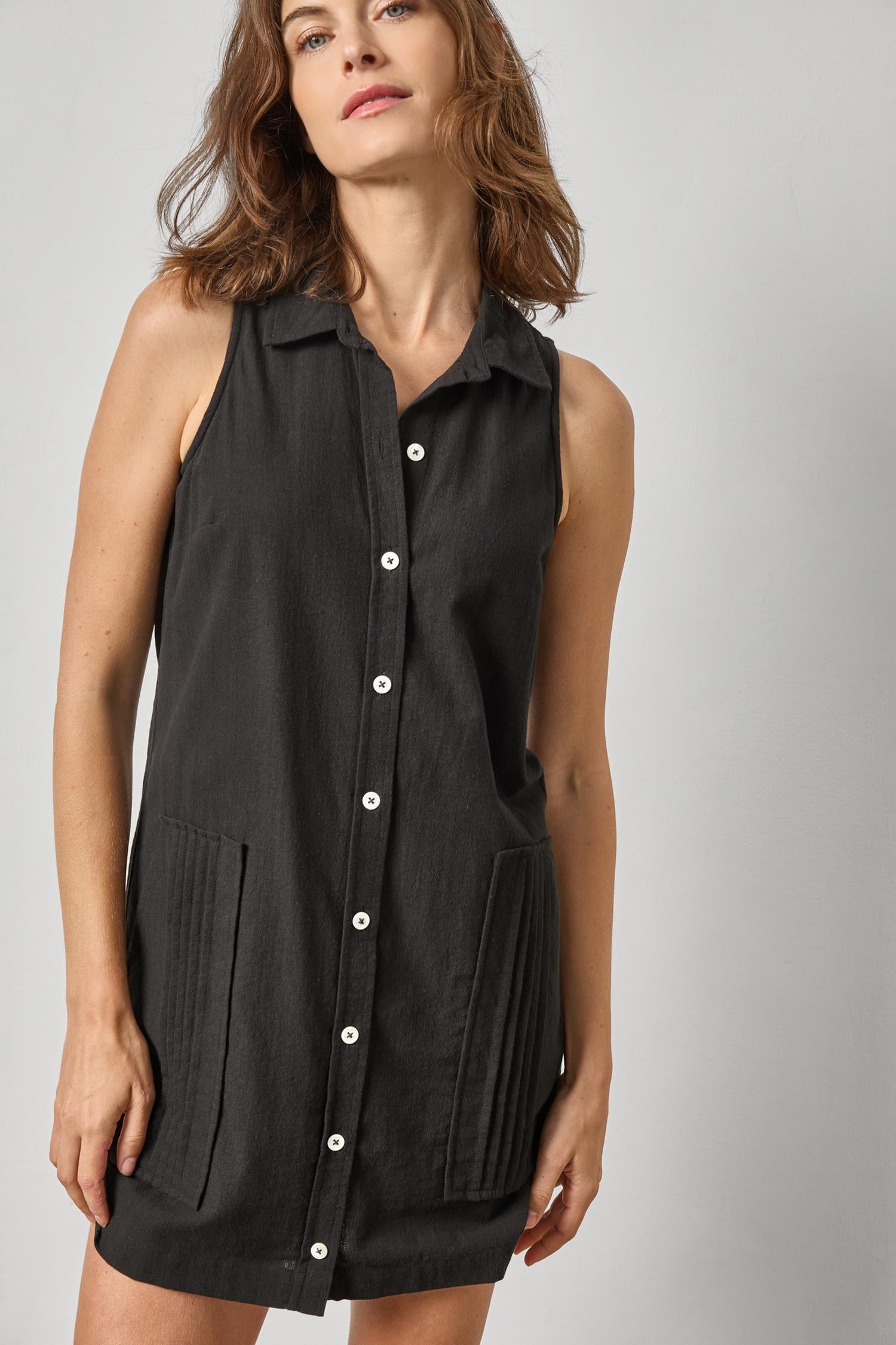 Sleeveless Pleat Pocket Dress Black Dresses - Short Lilla P 