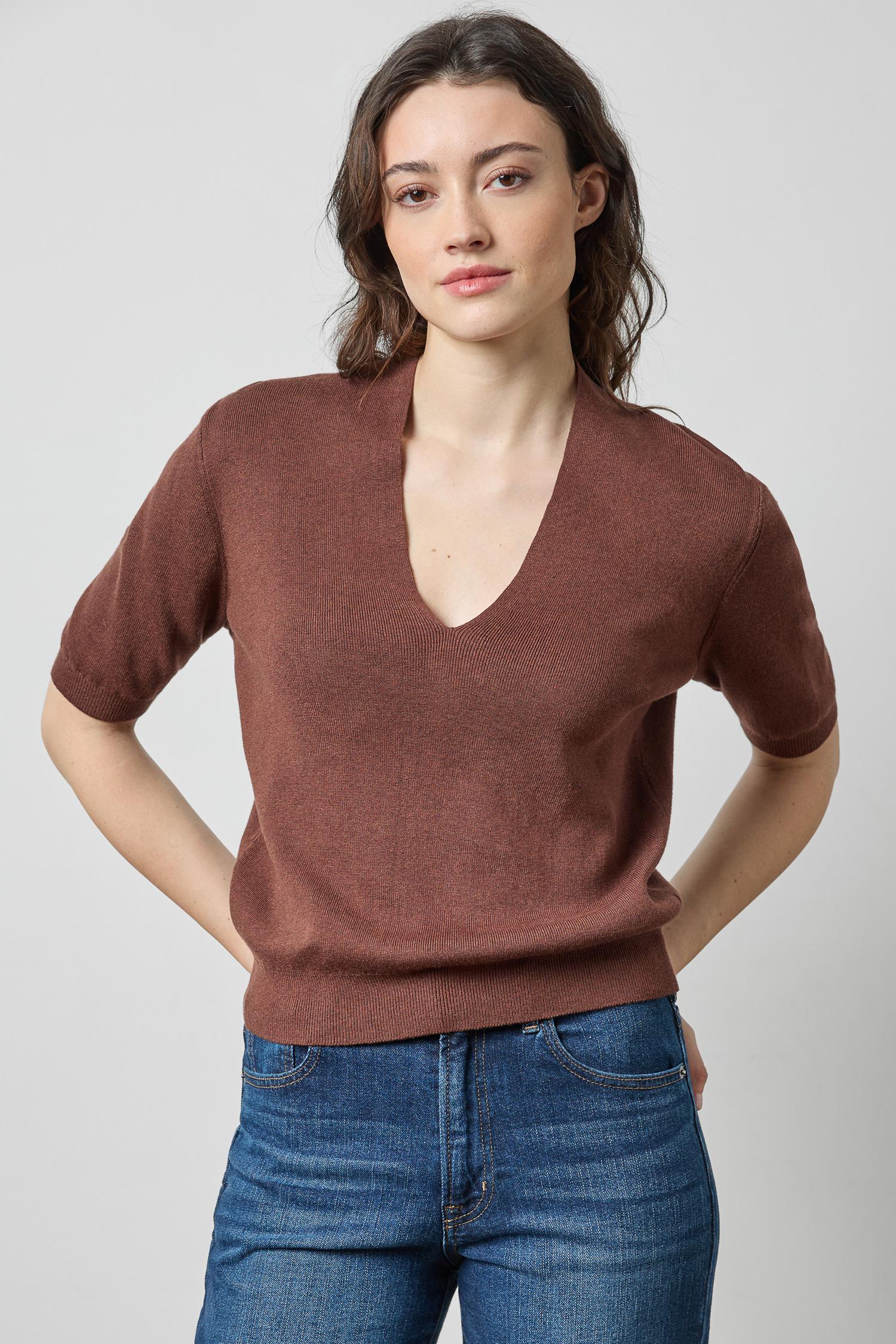 V-Neck Elbow Short Sleeve Sweater Java Sweater - V-Neck Lilla P 