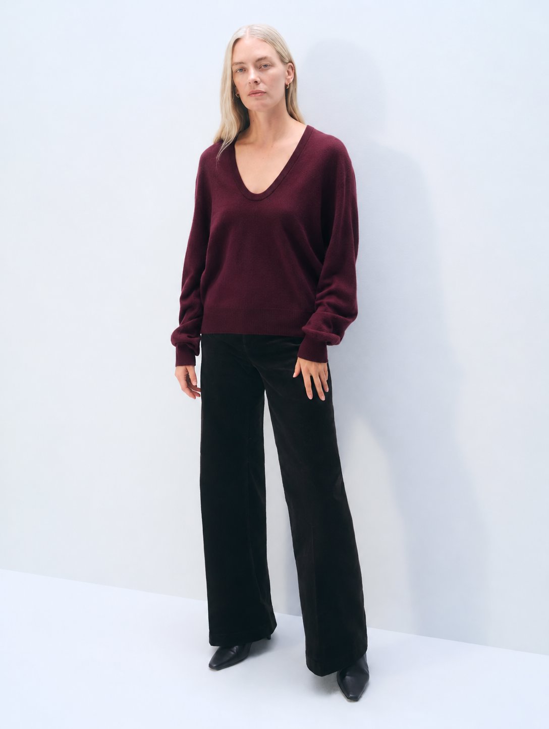 Cashmere Scoop Sweater Sangria Sweater - Cardigans White + Warren 