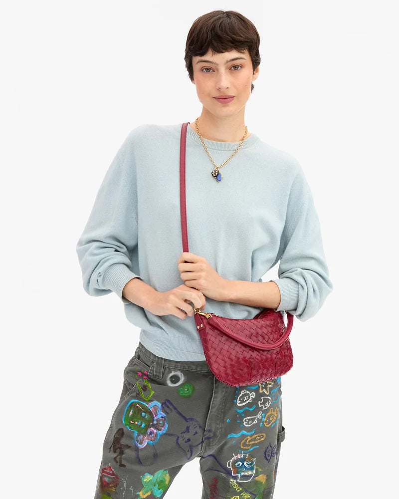 Petit Moyen Messenger Woven Diagonal Garnet