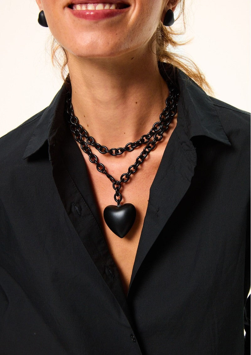 The Puffy Heart Necklace Black Necklaces Roxanne Assoulin 
