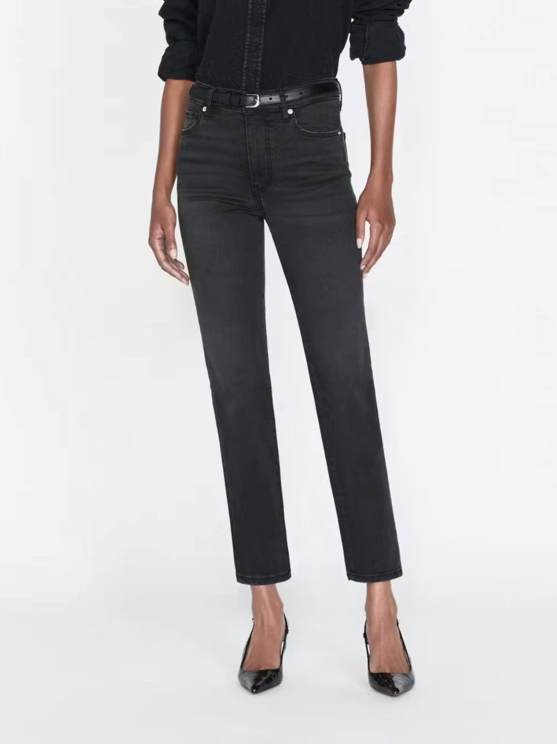 Le Sleek Straight Kerry Denim - Straight Frame 