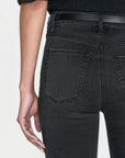 Le Sleek Straight Kerry Denim - Straight Frame 