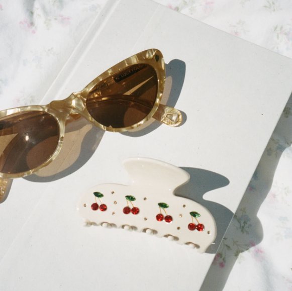 Sweetheart Clip Cherry Pie Beauty & Hair Emi Jay 