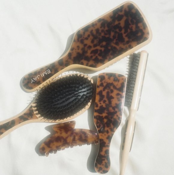 Flat Brush Tortoise Beauty & Hair Emi Jay 