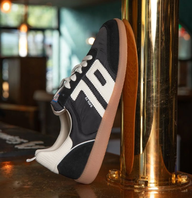 Ghost Sneaker Black Sneakers Back 70 