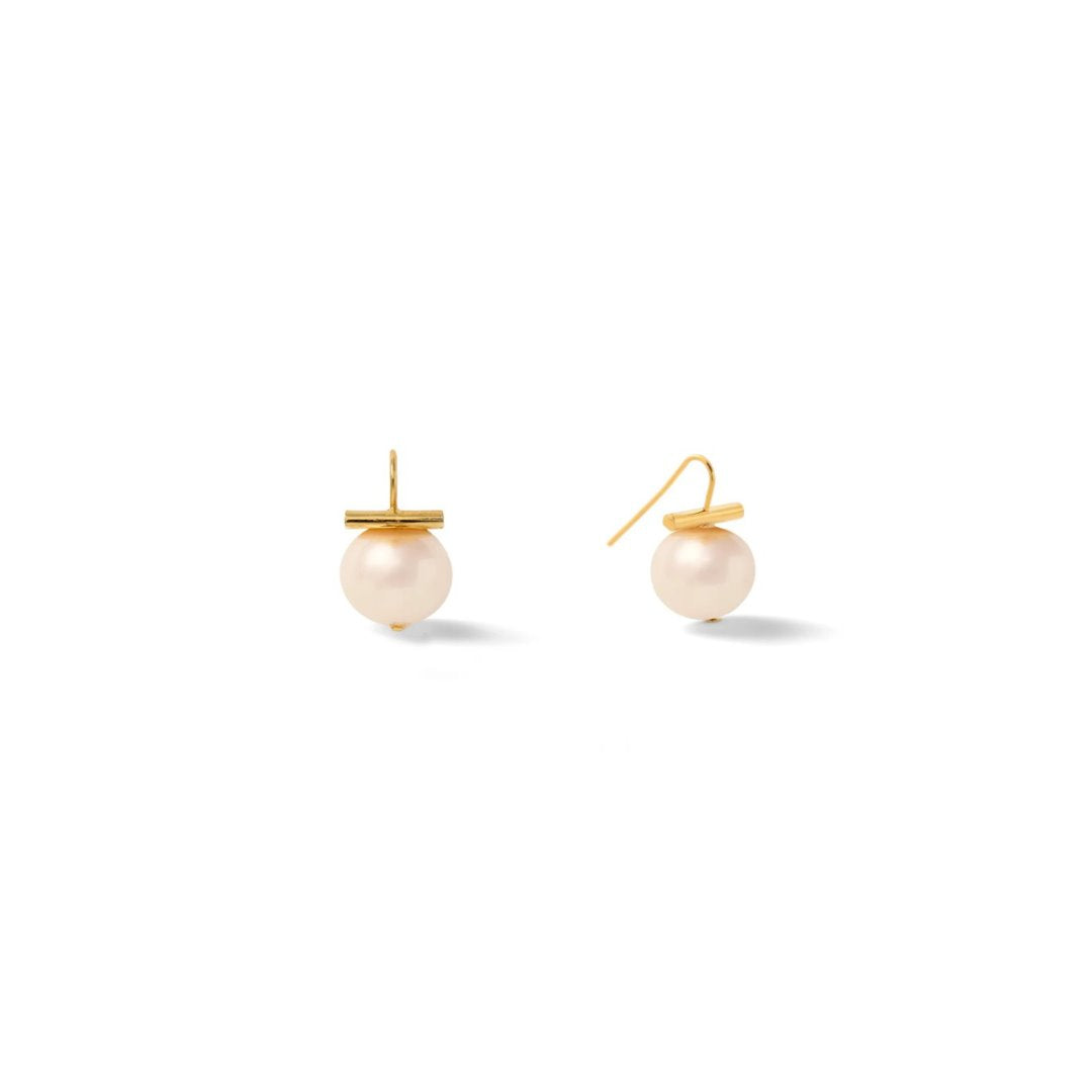 Classic Medium Pebble Pearl Earring Pale Champagne Jewelry - Earrings Catherine Canino 