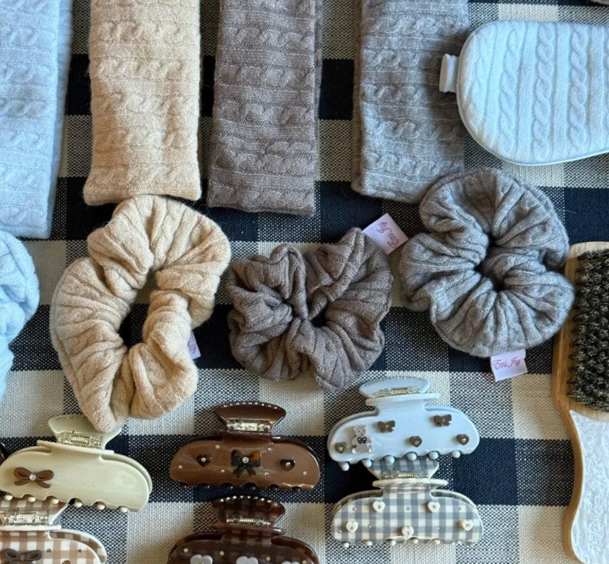 Cozy Scrunchie Dream Cloud Kit Beauty &amp; Hair Emi Jay 