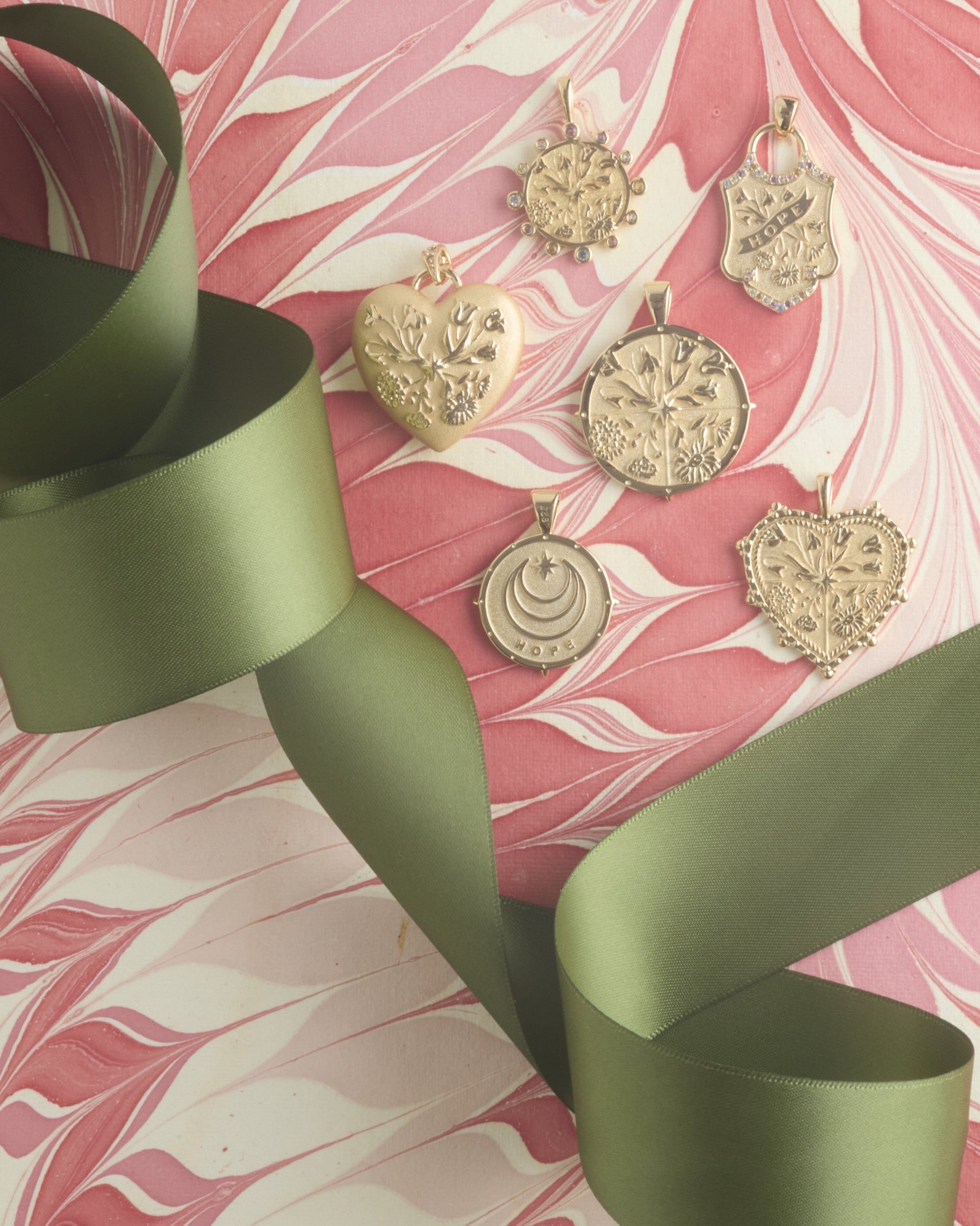 Hope Shield Pendant 16-18" Classic Rolo Necklaces Jane Win 