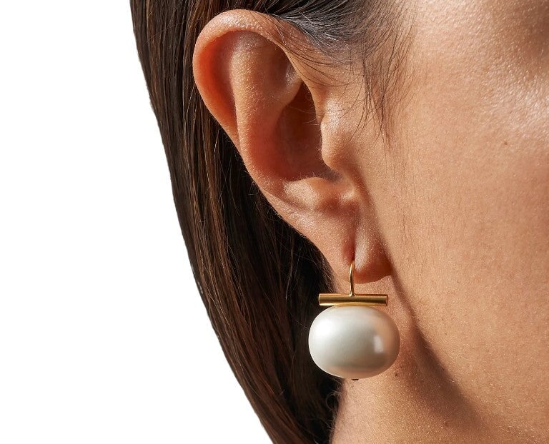 Classic Large Pebble Pearl Earrings Taupe