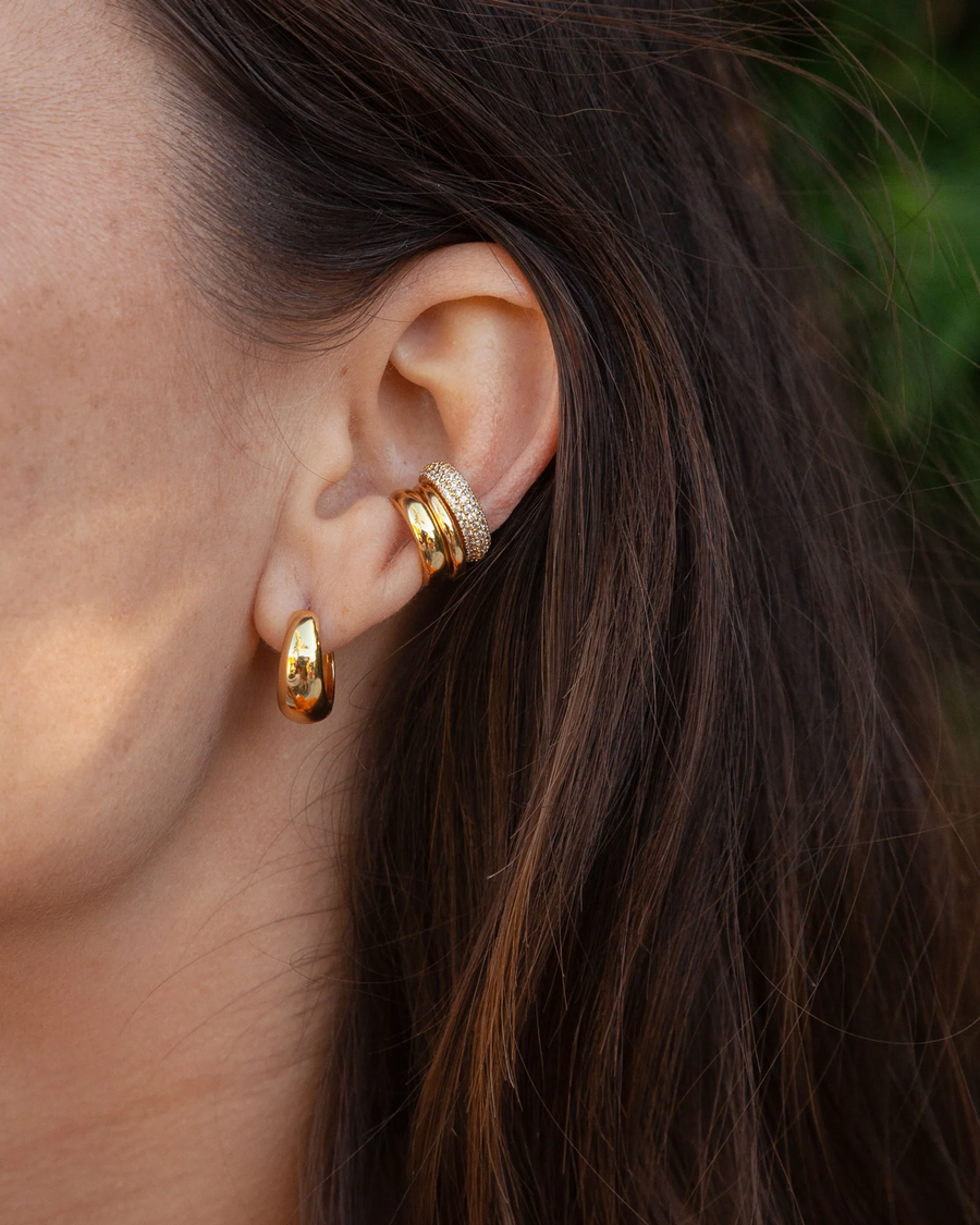 Lara Huggie Earring Gold