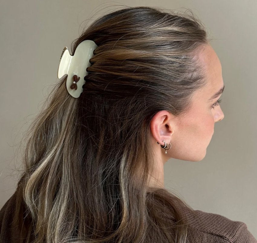 Sweetheart Clip Vanilla Chai Beauty &amp; Hair Emi Jay 
